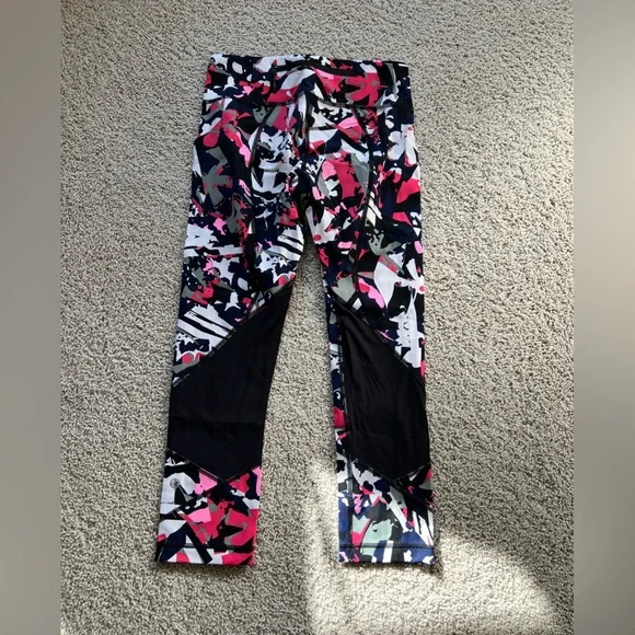 Lululemon Pace Rival Crops - Picture 3 of 7